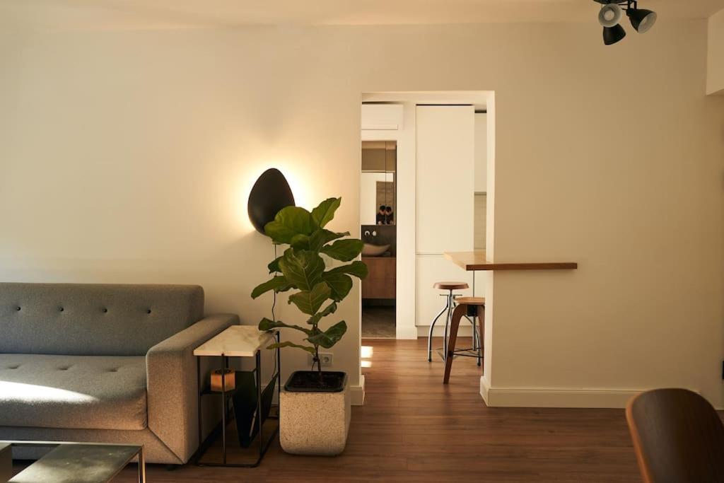 Ultracentral Two Rooms Apartment In Бухарест Экстерьер фото
