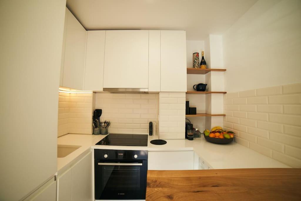 Ultracentral Two Rooms Apartment In Бухарест Экстерьер фото